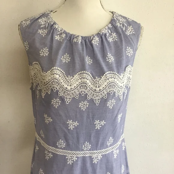 Monique Lhuillier Women EleganyBlue & White Embroidered Sleeveless Dress Size 12 - Picture 5 of 12